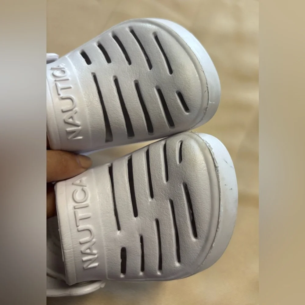 Nautica White‎ Clogs Lightweight Slip-On Design Baby Size 6